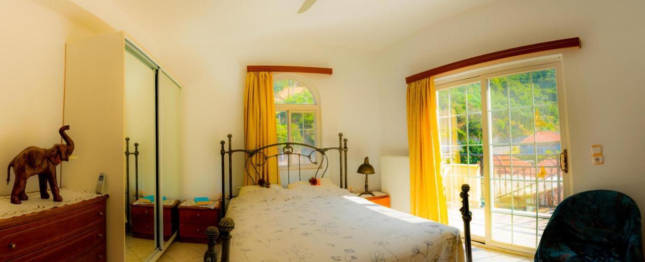 Valsamis Villa Apartments Poros  Eksteriør billede