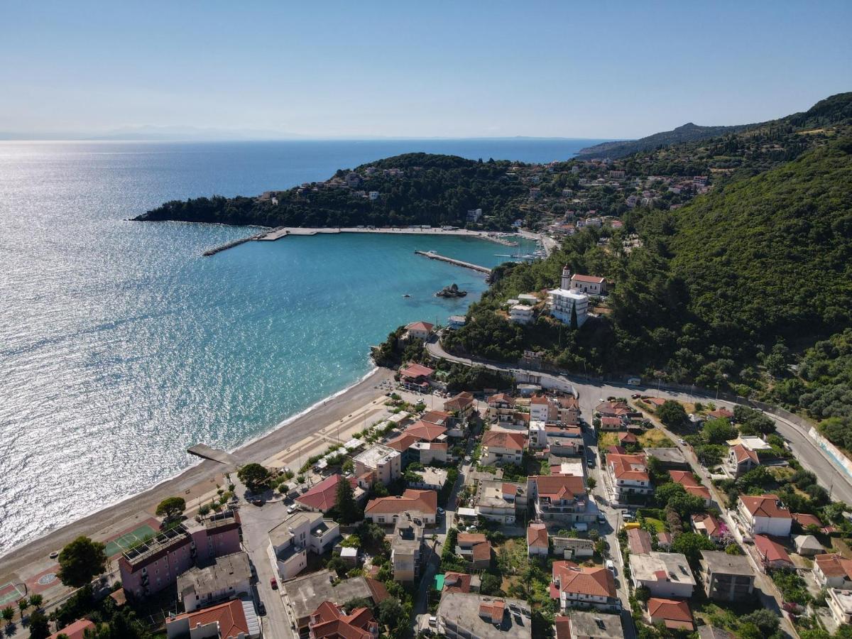 Valsamis Villa Apartments Poros  Eksteriør billede