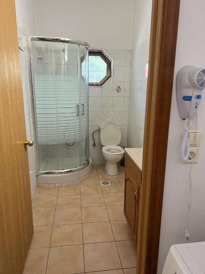 Valsamis Villa Apartments Poros  Eksteriør billede