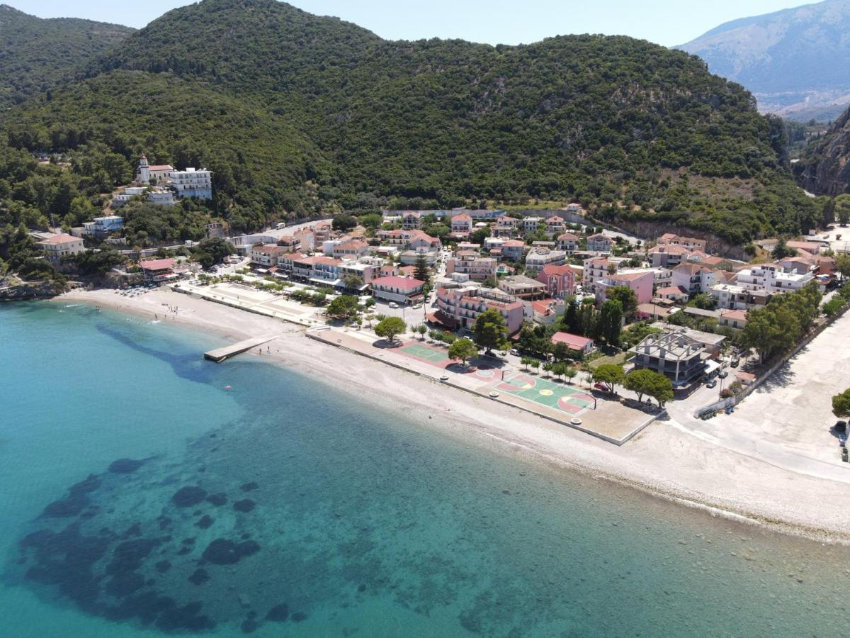 Valsamis Villa Apartments Poros  Eksteriør billede